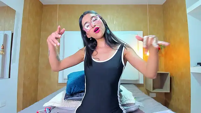 Milaspetite online show from 03.13.26