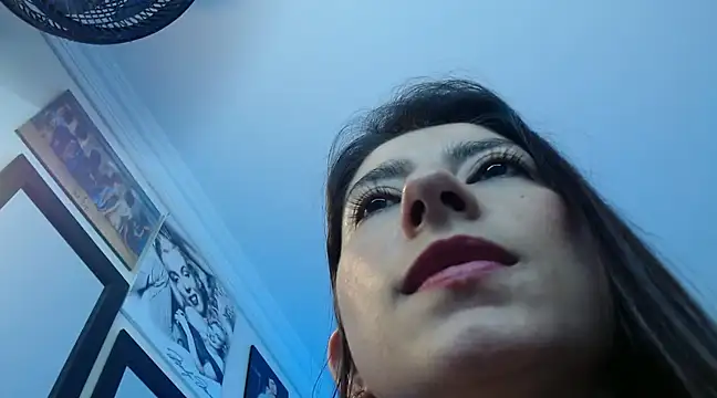 Snapshot of aitana_ag chatting on 02.04.25 aitana ag online show from 02.04.25