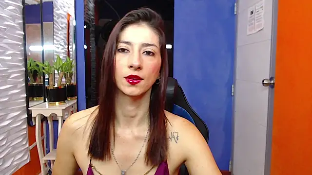 Snapshot of aitana_ag chatting on 02.27.25 aitana ag online show from 02.27.25