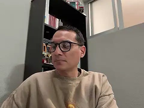 alex ruiz85 online show from 06.16.26