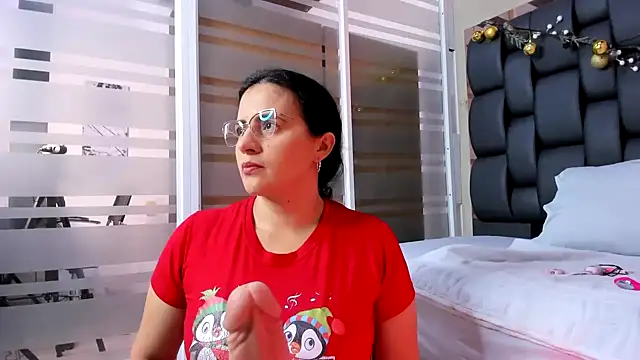 africa holmes online show from 03.29.26