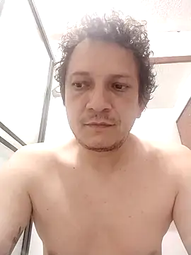 Bombi22 online show from 10.01.25