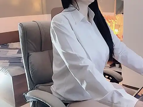 Eva-Public online show from 01.16.25