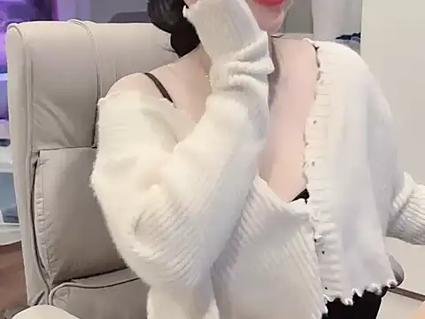 Eva-Public online show from 02.22.25