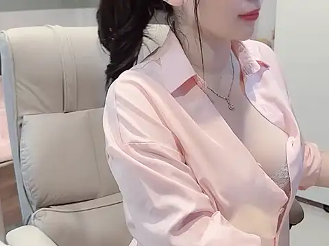 Eva-Public online show from 09.16.25