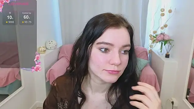 Lana  Cute  online show from 02.21.25