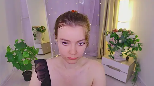 Lana  Cute  online show from 07.03.26