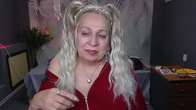Penelope Pinky online show from 01.30.25
