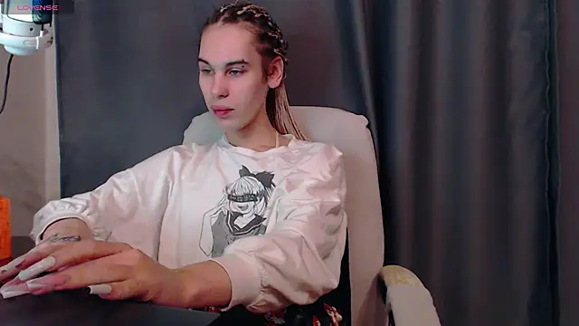 Cassie Bae online show from 12.21.24