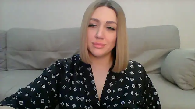VickyLove047 online show from 01.04.25