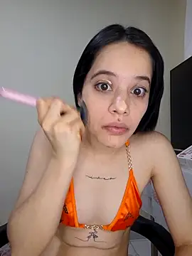 Snapshot of franchezkavegaaa chatting on 10.02.25 franchezkavegaaa online show from 10.02.25