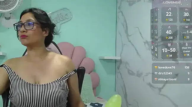 Snapshot of karime_sexygirl chatting on 02.03.25 karime sexygirl online show from 02.03.25
