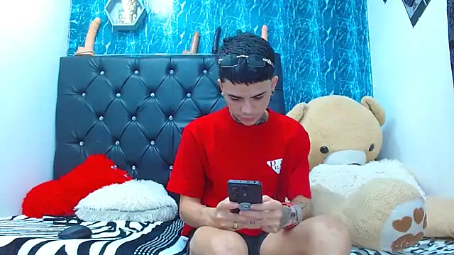 Snapshot of exotic_hot_couple chatting on 03.07.25 exotic hot couple online show from 03.07.25