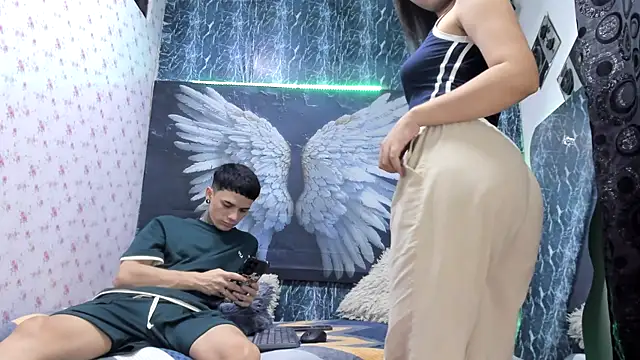 exotic hot couple online show from 03.27.26