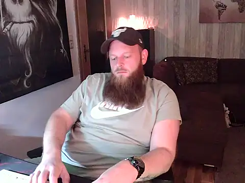 Snapshot of TinyDickBear chatting on 02.23.25 TinyDickBear online show from 02.23.25