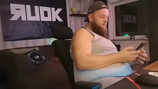 Snapshot of TinyDickBear chatting on 09.10.25 TinyDickBear online show from 09.10.25