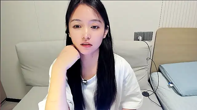 Snapshot of CN-Babycat chatting on 09.23.25 CN-Babycat online show from 09.23.25