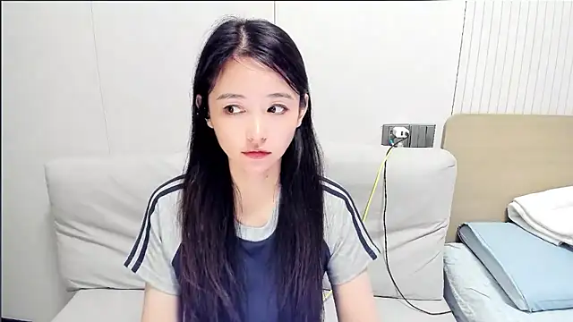 Snapshot of CN-Babycat chatting on 09.30.25 CN-Babycat online show from 09.30.25