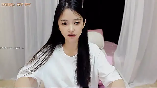 Snapshot of CN-Babycat chatting on 10.25.25 CN-Babycat online show from 10.25.25