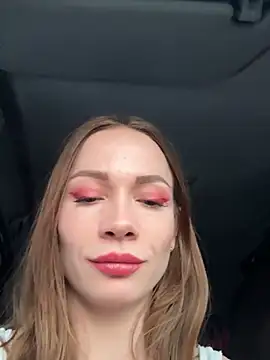 JulliaVegas online show from 12.17.24