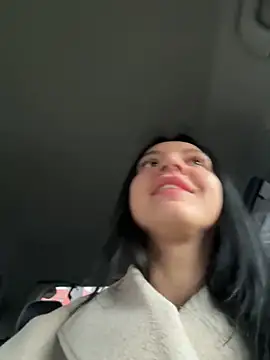 JulliaVegas online show from 12.19.24