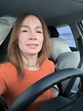 JulliaVegas online show from 12.23.24