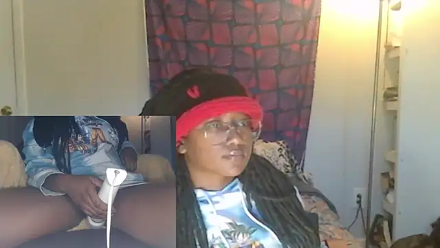 Snapshot of cum2mary_ chatting on 01.04.25 cum2mary online show from 01.04.25