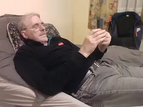 Snapshot of farock chatting on 01.12.25 farock online show from 01.12.25