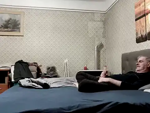 Snapshot of farock chatting on 03.10.25 farock online show from 03.10.25