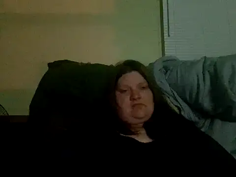 chrissybear84 online show from 03.18.26