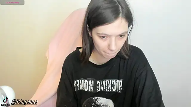 DarkWillow228 online show from 02.17.25
