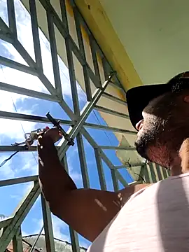 Snapshot of alexjs84 chatting on 10.24.25 alexjs84 online show from 10.24.25