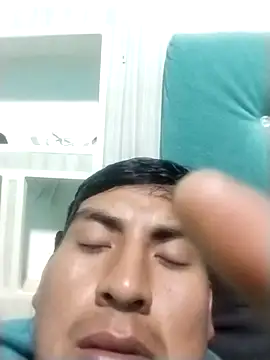 Snapshot of Ruizito27e chatting on 10.05.25 Ruizito27e online show from 10.05.25