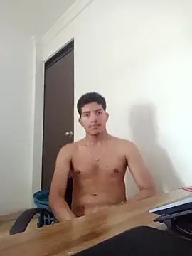 AlexP457 online show from 04.13.26