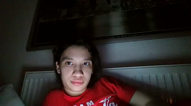 Snapshot of maiaandreea chatting on 03.11.25 maiaandreea online show from 03.11.25