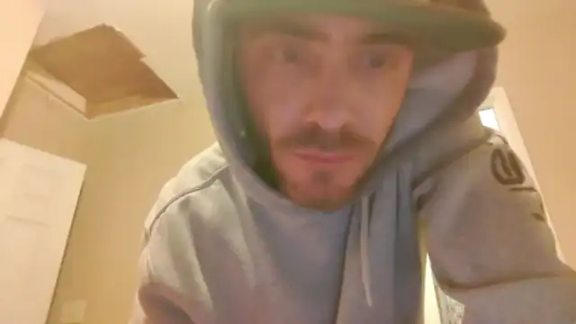 Huntzg23 online show from 12.17.25