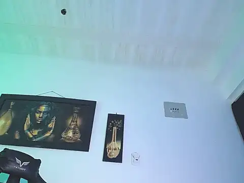 NikolSexyHot online show from 05.19.26