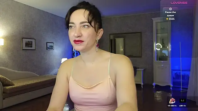 Snapshot of AnneHaddaway chatting on 02.28.25 AnneHaddaway online show from 02.28.25