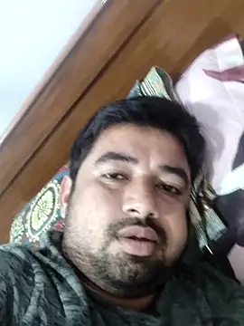 Snapshot of thagun chatting on 12.18.24 thagun online show from 12.18.24