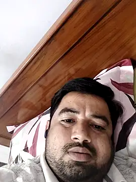 Snapshot of thagun chatting on 12.19.24 thagun online show from 12.19.24