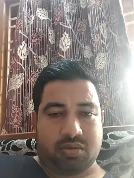 Snapshot of thagun chatting on 12.23.24 thagun online show from 12.23.24
