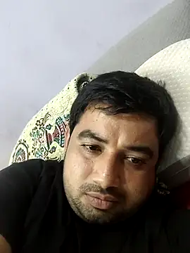 Snapshot of thagun chatting on 12.23.24 thagun online show from 12.23.24