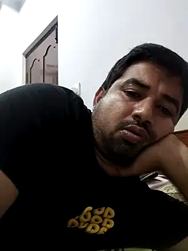 Snapshot of thagun chatting on 12.28.24 thagun online show from 12.28.24