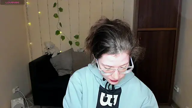 Alicia redfollow online show from 01.26.25