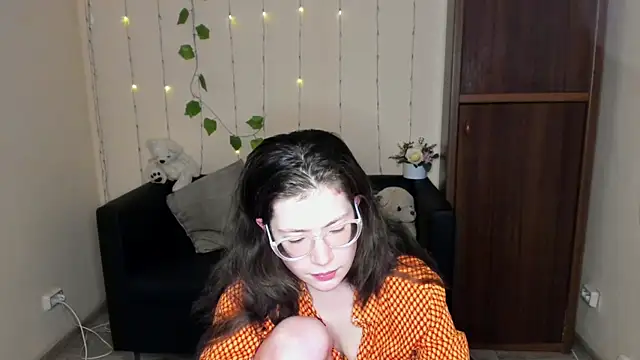 Alicia redfollow online show from 01.26.25