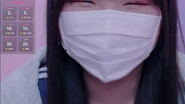 Snapshot of KARATE_HONO chatting on 01.25.25 KARATE HONO online show from 01.25.25