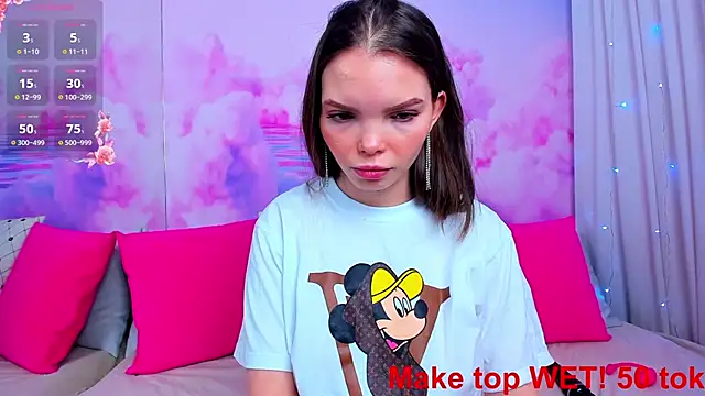 Curvy Dynamite  online show from 01.27.25