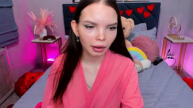 Curvy Dynamite  online show from 02.25.26