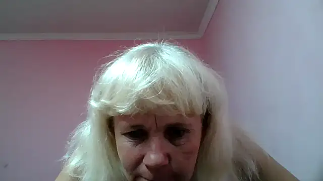 Snapshot of sakura_blonde chatting on 01.24.25 sakura blonde online show from 01.24.25