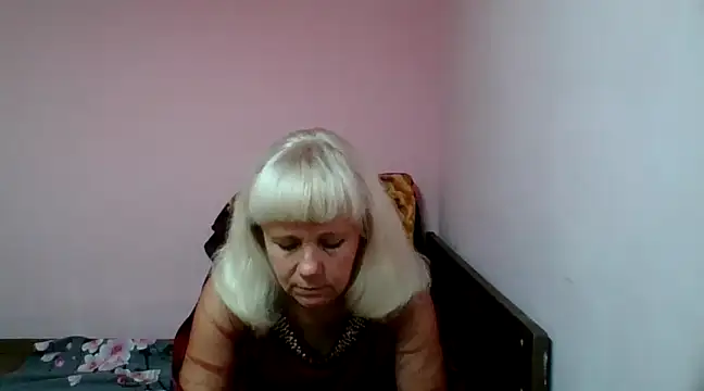 Snapshot of sakura_blonde chatting on 02.02.25 sakura blonde online show from 02.02.25